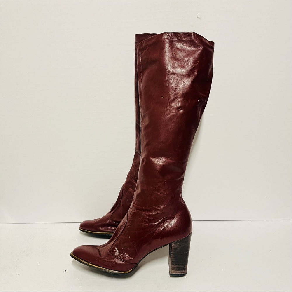 Vintage Joyce mid calf burgundy boots 
Size 5